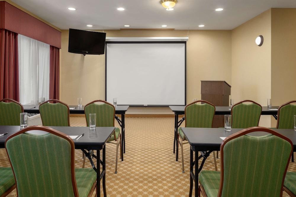 Country Inn & Suites By Radisson, Bloomington-Normal Airport, Il Esterno foto